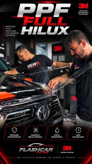 Essa Hilux não foi feita para ficar parada. E é justamente por isso que recebeu PPF Full. 🛡️🌾

A proprietária utiliza essa Toyota Hilux na fazenda, onde o veículo enfrenta diariamente condições muito mais severas do que no uso urbano.

🪨 Pedras e cascalhos
🌾 Galhos e vegetação
🌪️ Terra, poeira e barro
☀️ Exposição intensa ao sol
🌡️ Variações de temperatura
🚙 Estradas de terra e uso constante

Por isso, realizamos a aplicação de PPF Full, protegendo toda a carroceria com uma película praticamente invisível.

O PPF cria uma barreira física sobre a pintura, ajudando a protegê-la contra pequenos impactos de pedras, riscos, marcas superficiais e diversas agressões do uso diário.

Além disso, sua tecnologia autorregenerativa ajuda a recuperar pequenas marcas superficiais com a ação do calor, enquanto o acabamento preserva o brilho e a aparência original da pintura.

Nesse caso, o objetivo não é transformar a Hilux em um carro que precisa ficar guardado.

É exatamente o contrário:

é permitir que ela continue trabalhando onde foi feita para trabalhar, mas com a pintura muito mais protegida.

Na Flashcar Films, cada projeto de PPF é pensado de acordo com a realidade de uso do veículo.

📍 Flashcar Films 3M | Botucatu-SP
🏆 Aplicador 3M Preferred PPF

Da cidade para a fazenda: proteção para quem realmente usa o carro.
.
.
.
.
.
.
.
#aplicadorautorizado3m #ppf #proteçãoautomotiva